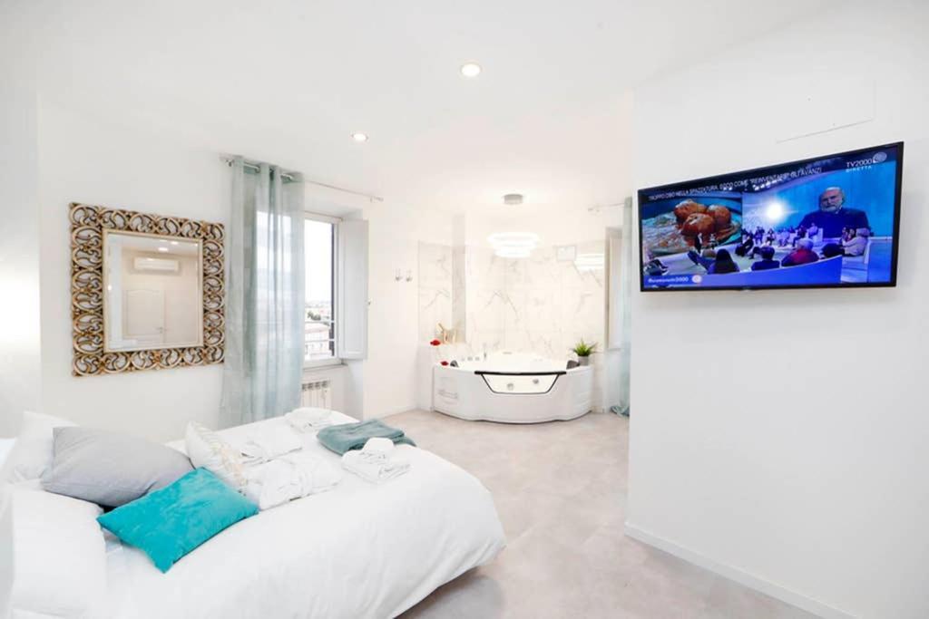White Panoramic Jacuzzi Suite Trastevere - Top Collection ローマ エクステリア 写真
