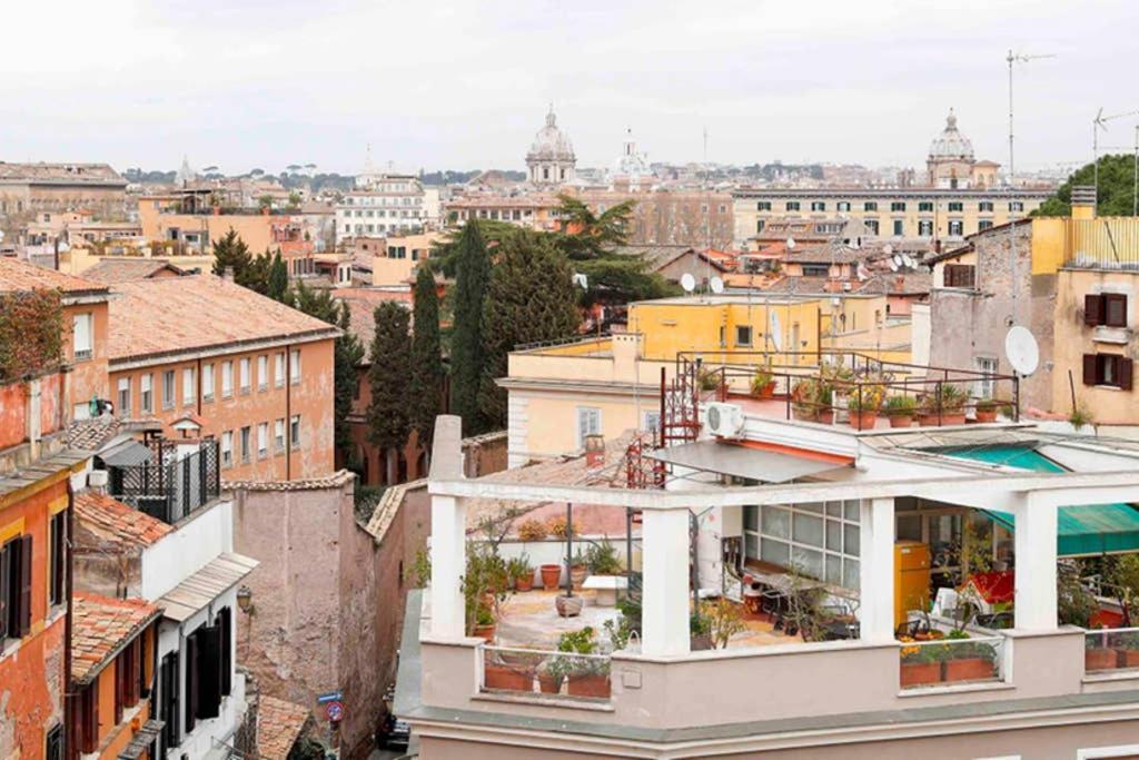 White Panoramic Jacuzzi Suite Trastevere - Top Collection ローマ エクステリア 写真